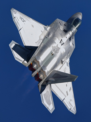 Illustration for article titled The F-22 Raptor Bloodies Its Talons In First Attack Over Syria